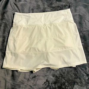 Lulu pace rival skirt - size 4